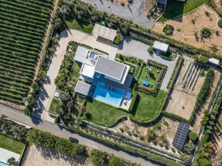 Lux-Villa mit Innen- und Außenpool, BBQ und Fitn - Photo 21