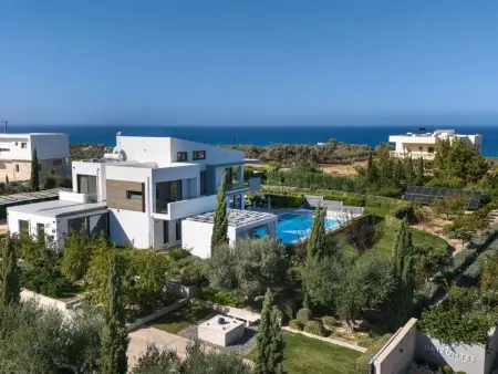 Lux-Villa mit Innen- und Außenpool, BBQ und Fitn - Photo 22