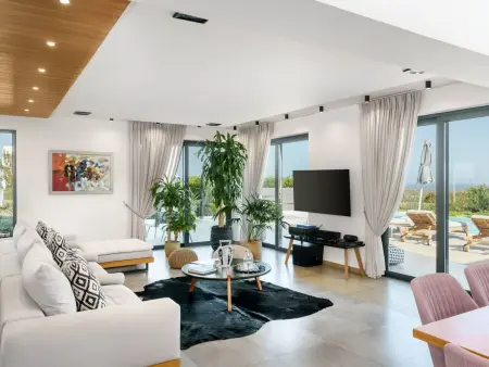 Lux-Villa mit Innen- und Außenpool, BBQ und Fitn - Photo 23