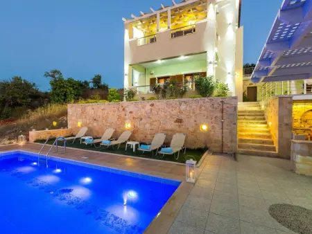 Location maison à Roumeli, Villa Kampos mit eigenem Pool