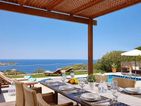 Location maison à Roumeli, Haus in Geropotamos mit privatem Pool