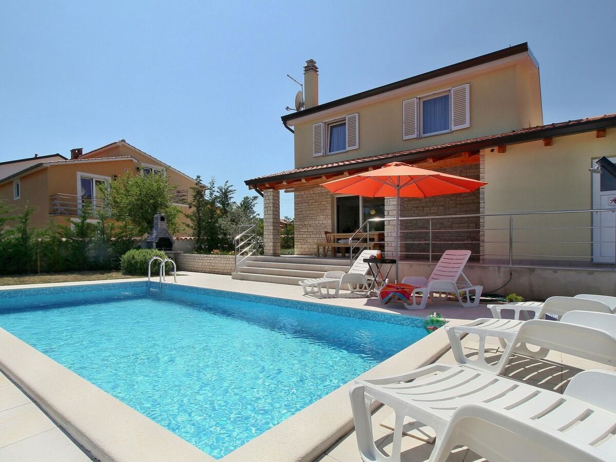 Maison Lukas à Buje : piscine privée, 3 chambres - Photo 1