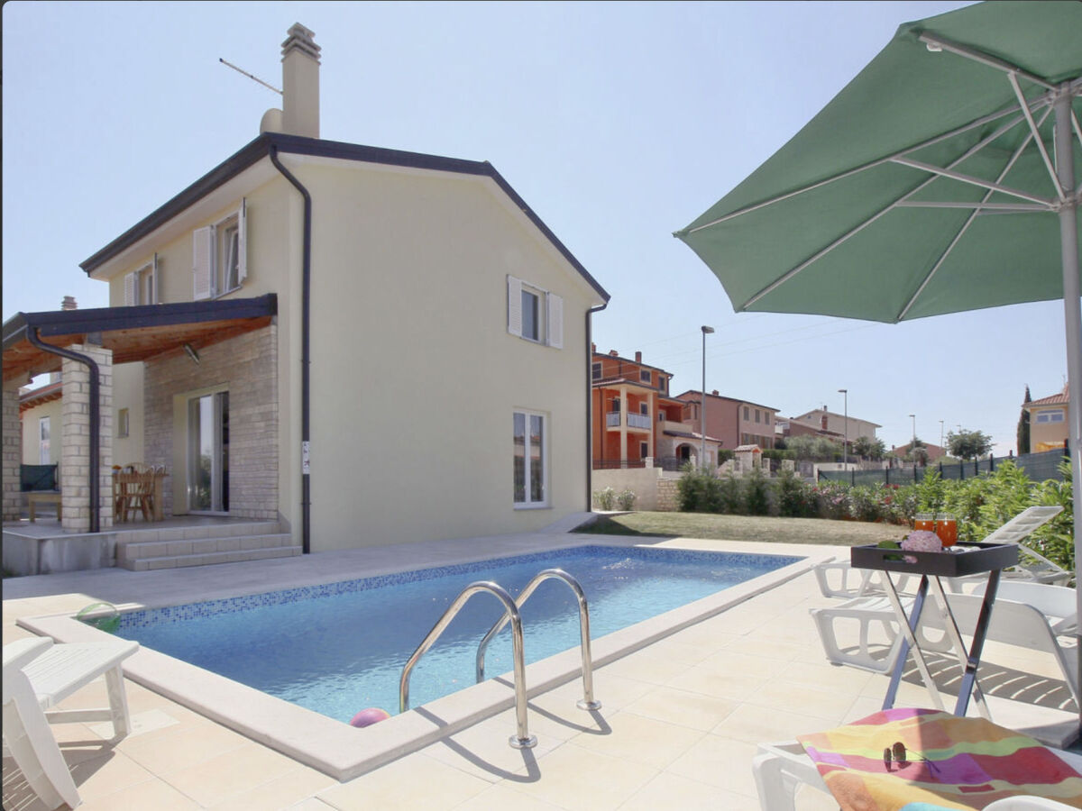Stefan, maison 6 pers. avec piscine privée à Buje - Photo 1