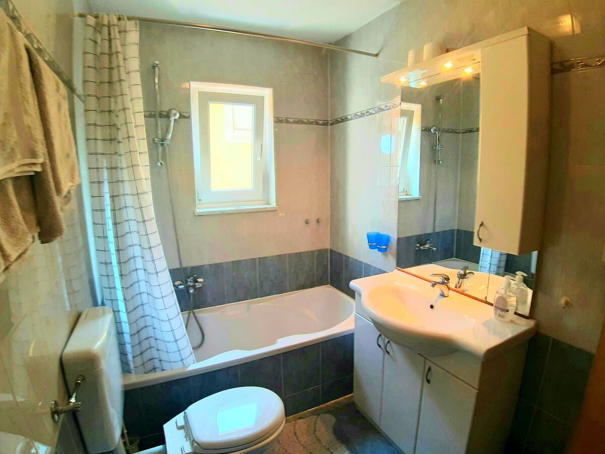 Maison 6 chambres avec piscine chauffée à Buje - Photo 23