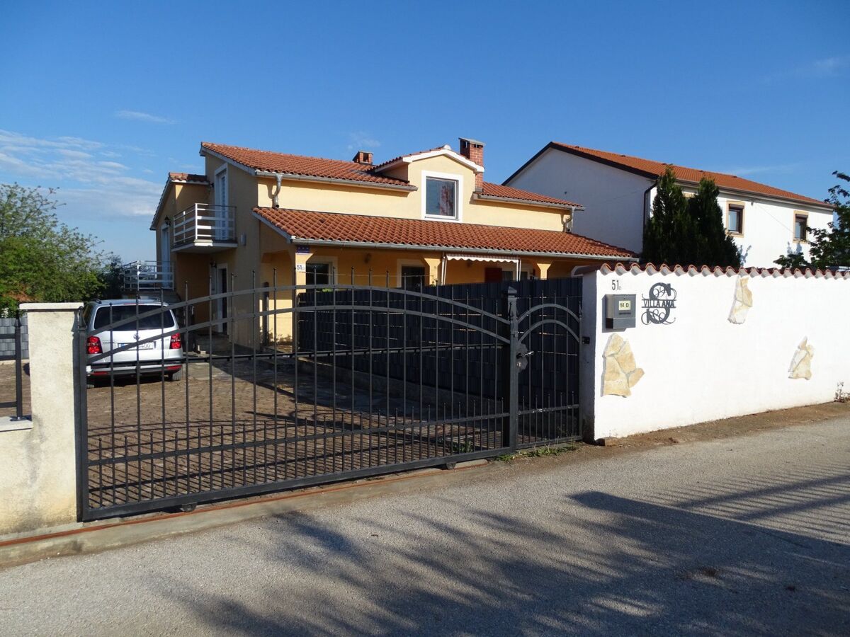 Villa Ana – Maison 4 chambres avec piscine à Buje - Photo 3