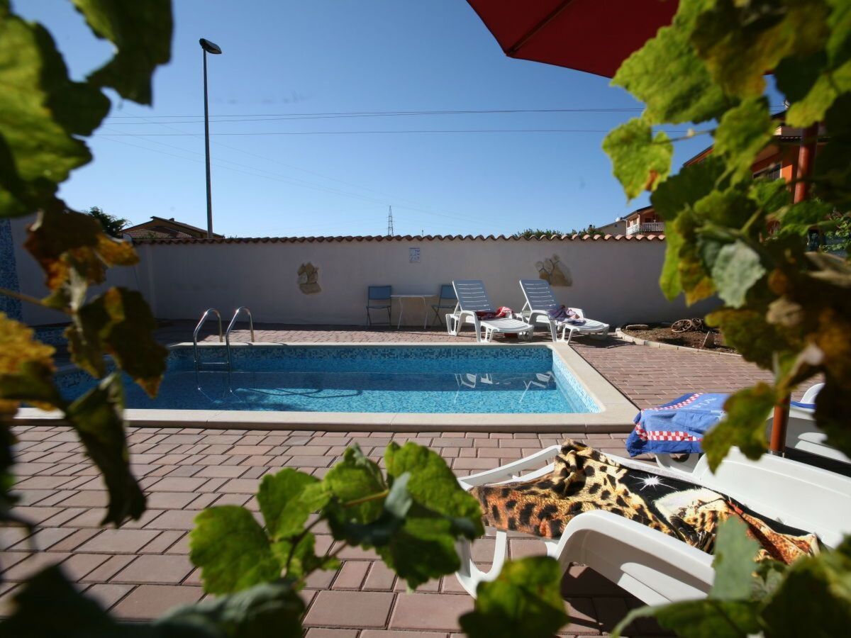 Villa Ana – Maison 4 chambres avec piscine à Buje - Photo 7