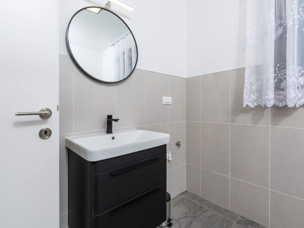 Villa Bibali à Buje : maison 8 personnes, piscine chauffée - Photo 6