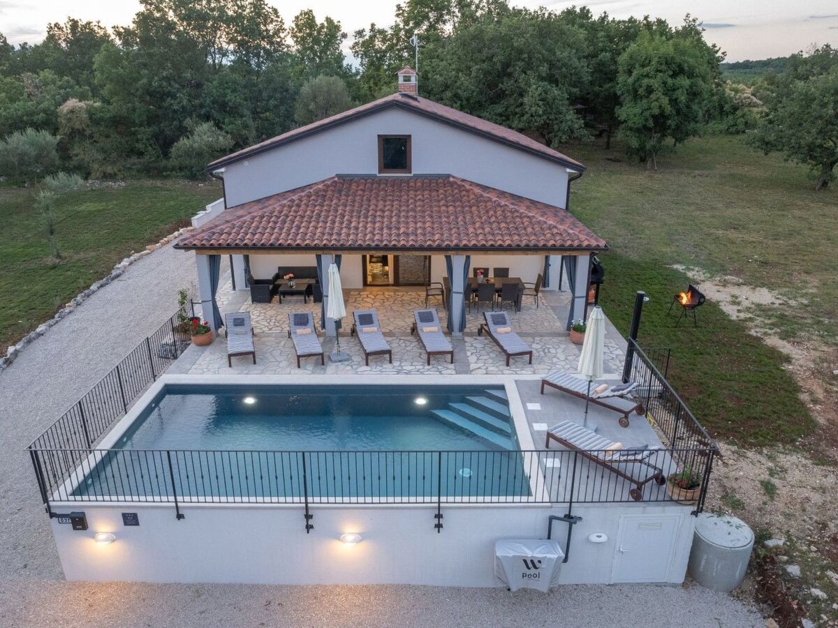 Villa Bibali à Buje : maison 8 personnes, piscine chauffée - Photo 18