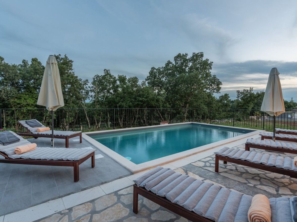 Villa Bibali à Buje : maison 8 personnes, piscine chauffée - Photo 24
