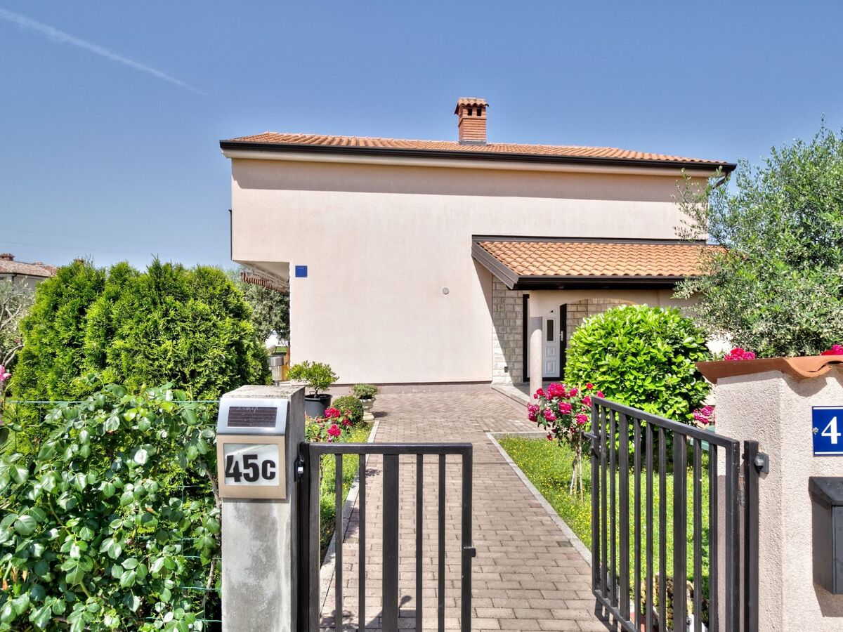 Maison 180 m² Buje, 4 chambres, terrain 630 m² - Photo 5