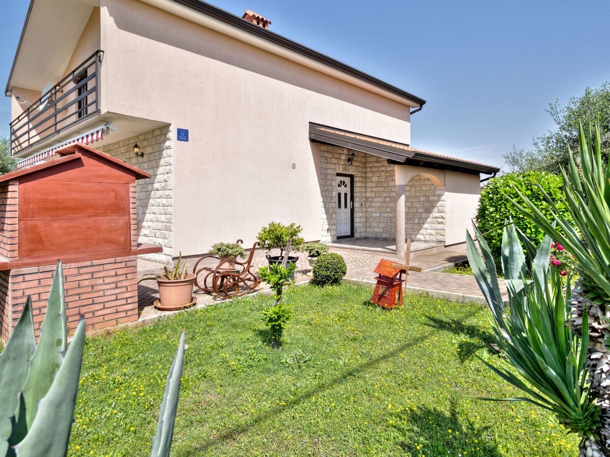 Maison 180 m² Buje, 4 chambres, terrain 630 m² - Photo 7