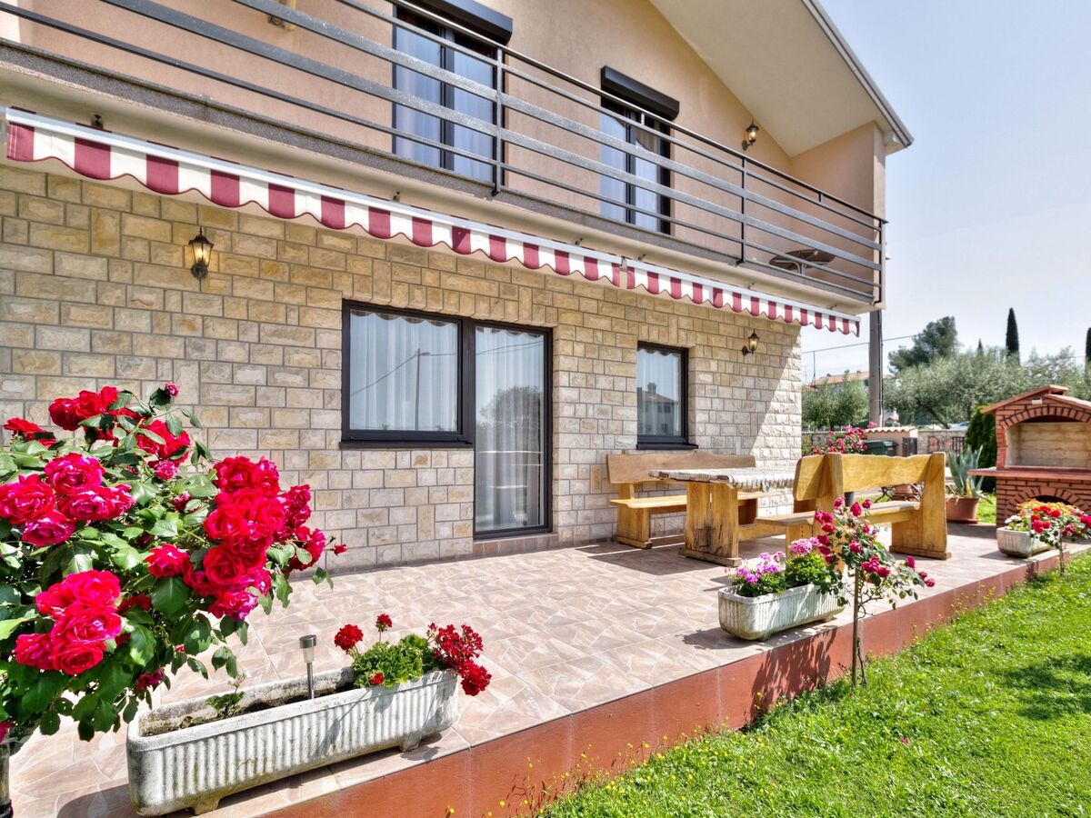Maison 180 m² Buje, 4 chambres, terrain 630 m² - Photo 11