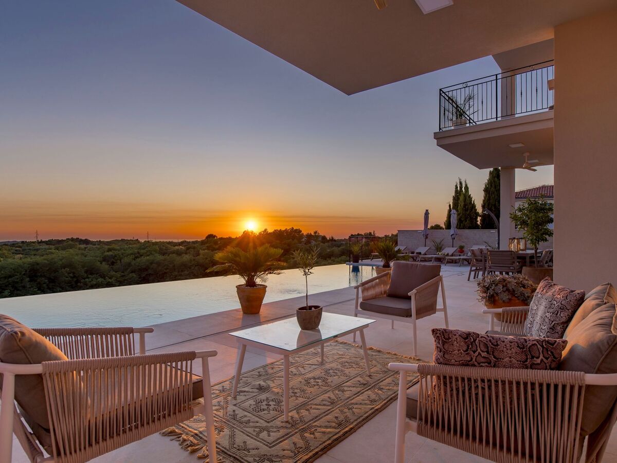 Villa Monte Bibali, 4 chambres avec infinity-pool à Buje - Photo 2
