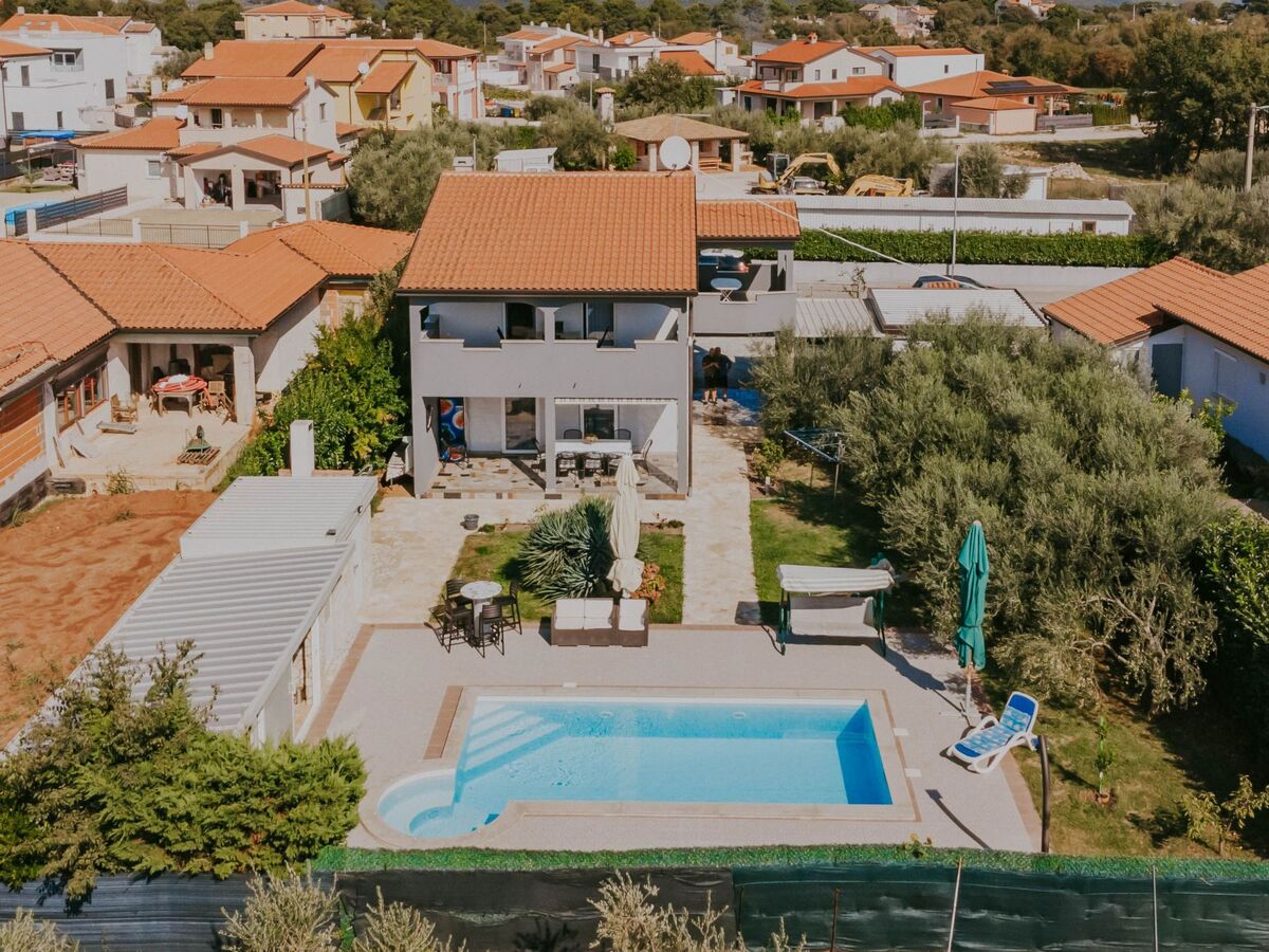 Villa Dany, maison 4 chambres piscine à Buje - Photo 2