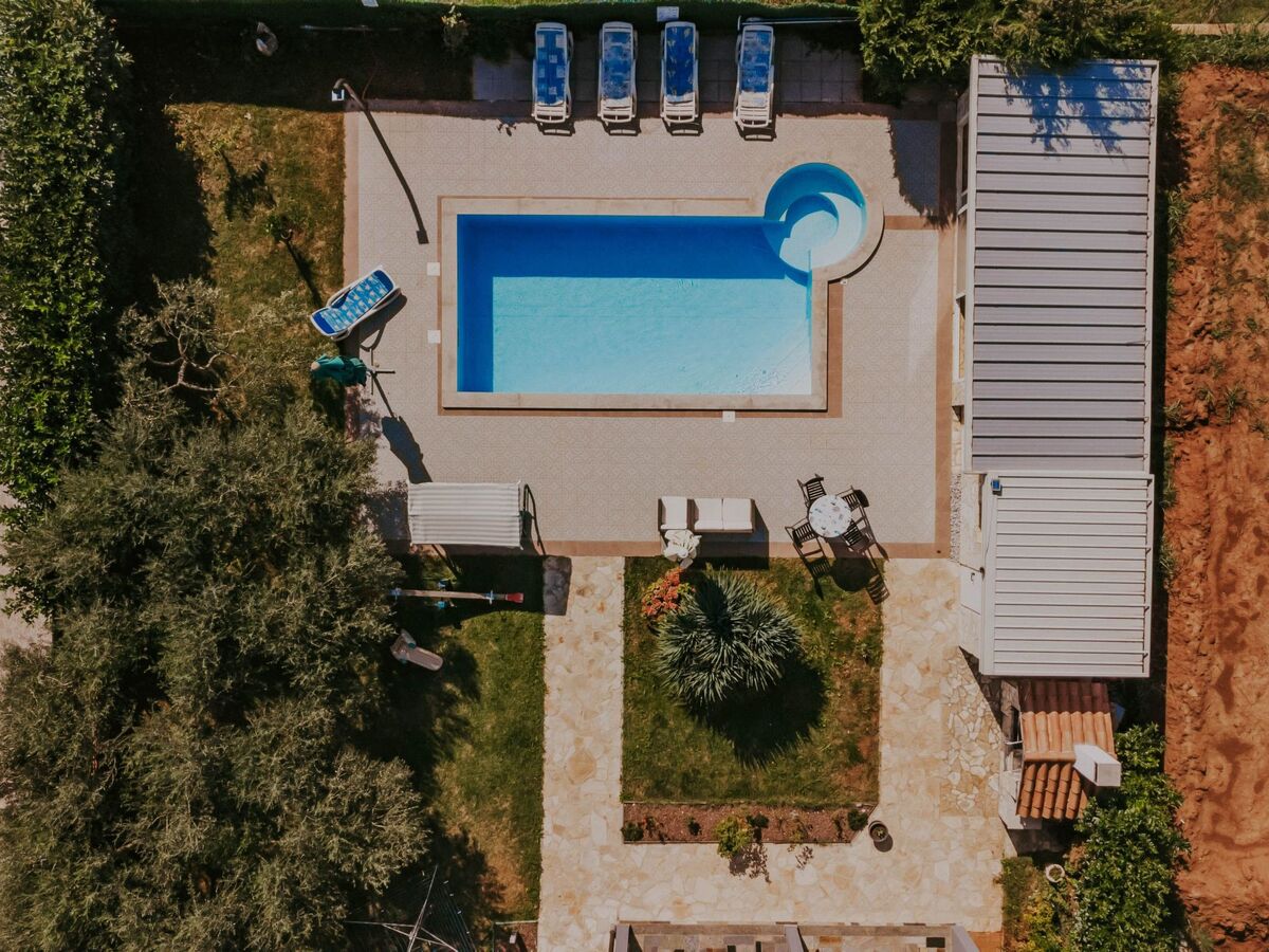 Villa Dany, maison 4 chambres piscine à Buje - Photo 3