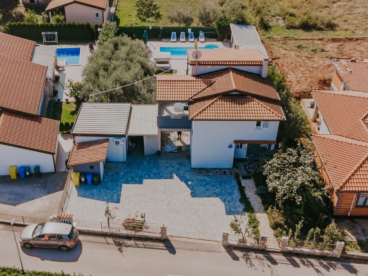 Villa Dany, maison 4 chambres piscine à Buje - Photo 32