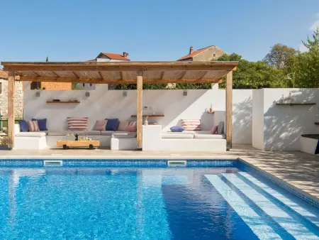 Villa Flavia – Maison en pierre avec piscine à Umag : photo 3