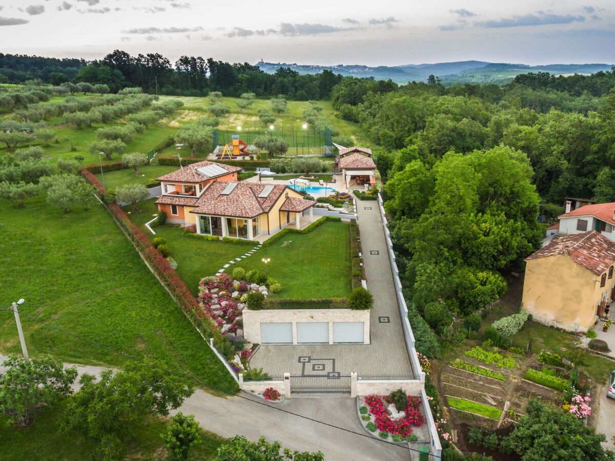 Villa GioAn : maison 16 pers., piscine et terrasse chauffée - Photo 5
