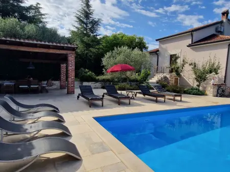 Freistehende Villa mit Garten und privatem Pool, Maison 8 personnes à Novigrad (Istra) - Photo 1