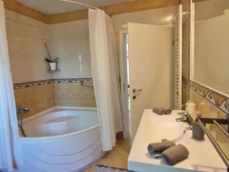 Freistehende Villa mit Garten und privatem Pool, Maison 8 personnes à Novigrad (Istra) - Photo 27