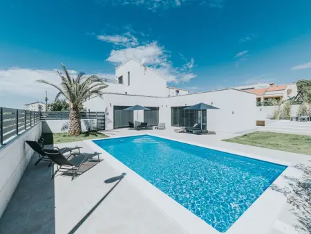 Maison 3 chambres avec piscine privée à Novigrad : photo 4