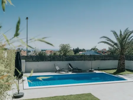 Maison 3 chambres avec piscine privée à Novigrad : photo 8
