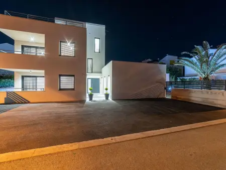 Maison 3 chambres avec piscine privée à Novigrad : photo 9