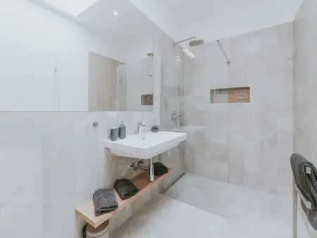 Maison 3 chambres avec piscine privée à Novigrad : photo 24