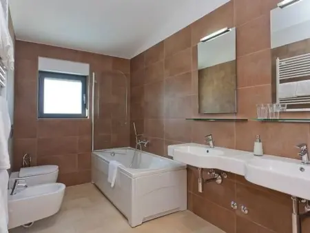 Designvilla mit Dachterrasse und Panoramablick, Maison 8 personnes à Novigrad (Istra) - Photo 17