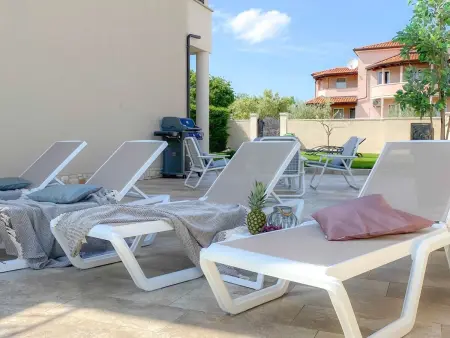 Maison Hanna à Novigrad avec piscine privée : photo 39
