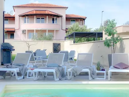 Maison Hanna à Novigrad avec piscine privée : photo 43