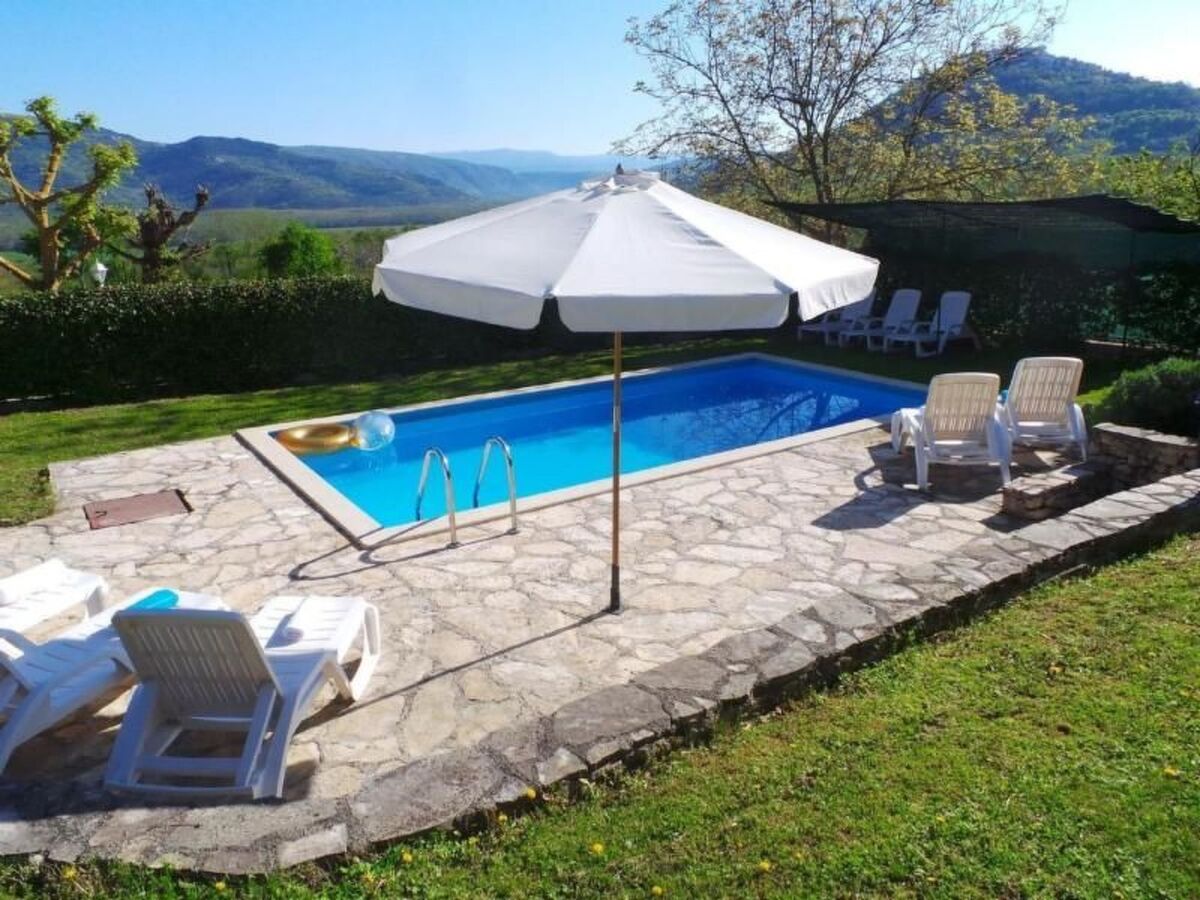 Maison Valentino avec piscine et vue sur Motovun - Photo 4