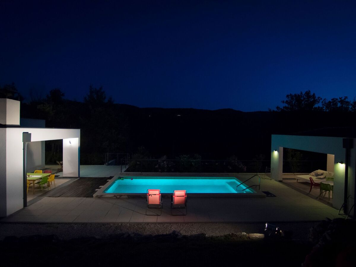 Maison Motovun : piscine chauffée et cinéma extérieur - Photo 25
