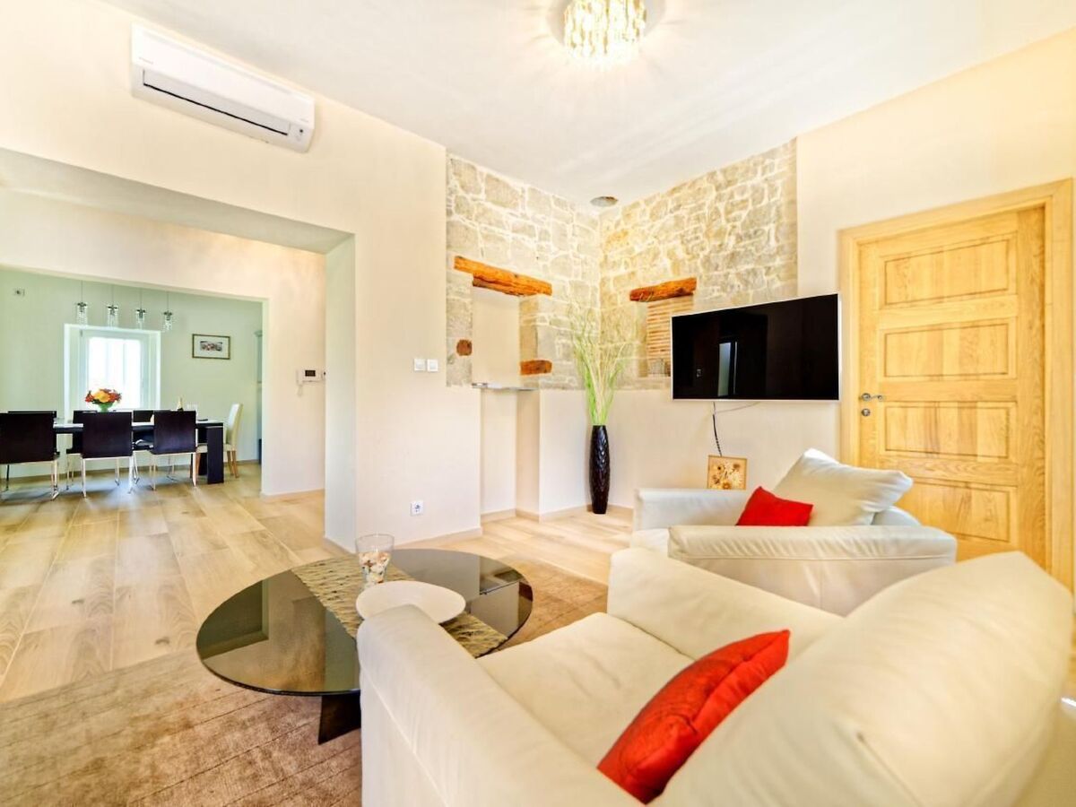 Villa Demetra à Motovun, maison 8 personnes piscine infinie - Photo 4