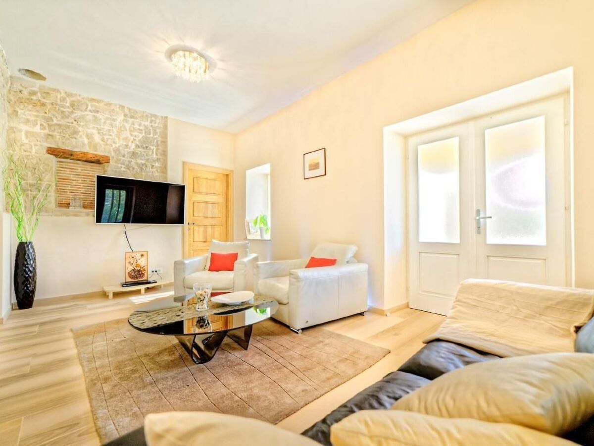 Villa Demetra à Motovun, maison 8 personnes piscine infinie - Photo 5