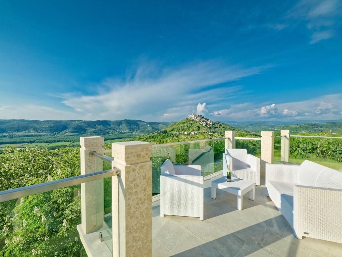 Villa Demetra à Motovun, maison 8 personnes piscine infinie - Photo 19