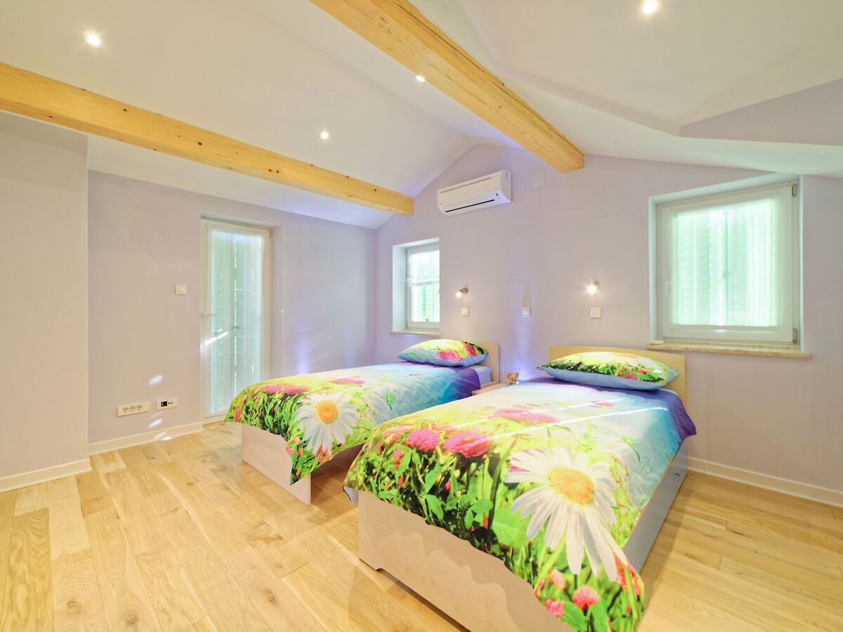 Villa Demetra à Motovun, maison 8 personnes piscine infinie - Photo 28