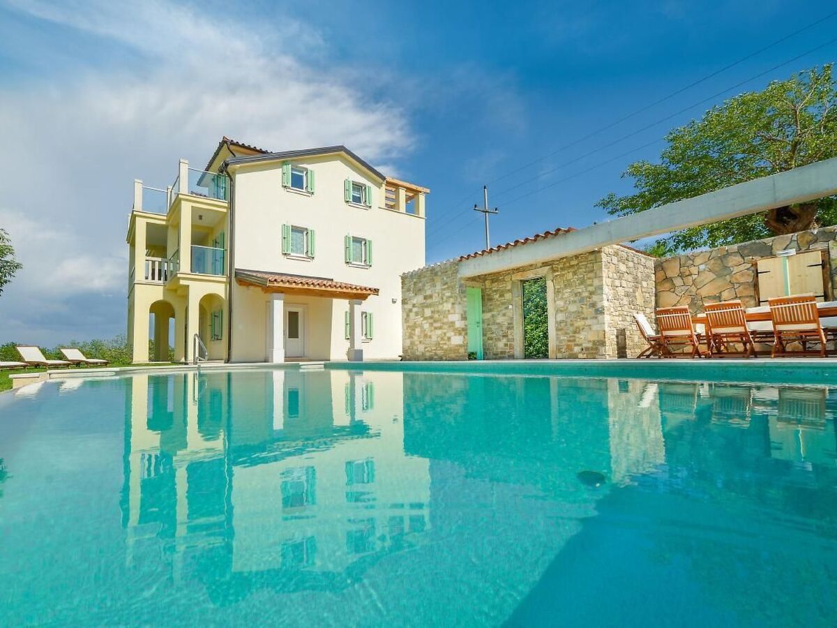 Villa Demetra à Motovun, maison 8 personnes piscine infinie - Photo 30
