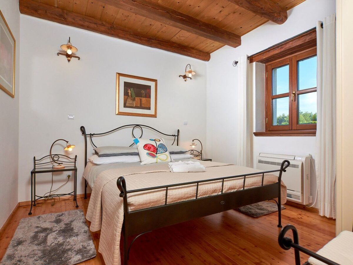 Villa Sujevic, piscine intérieure à Motovun - Photo 36