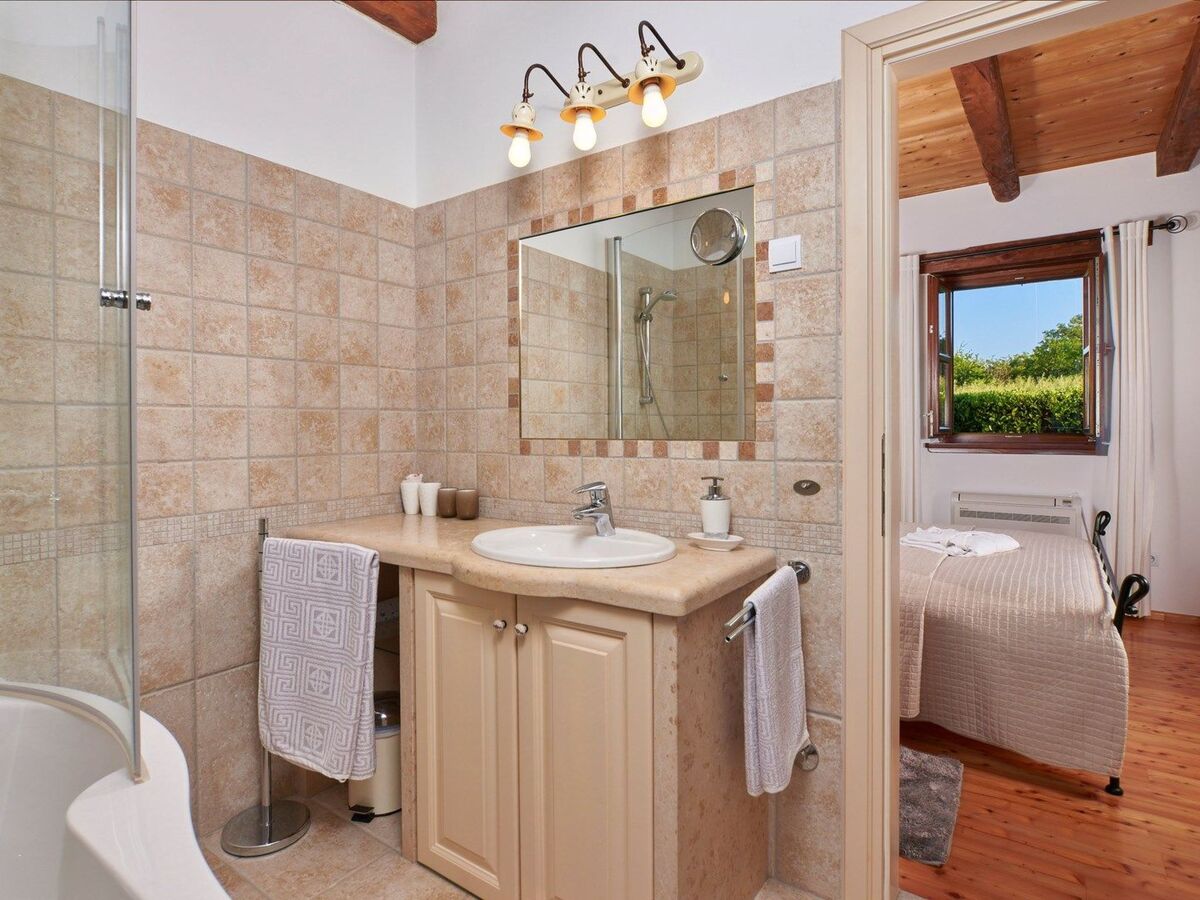 Villa Sujevic, piscine intérieure à Motovun - Photo 39