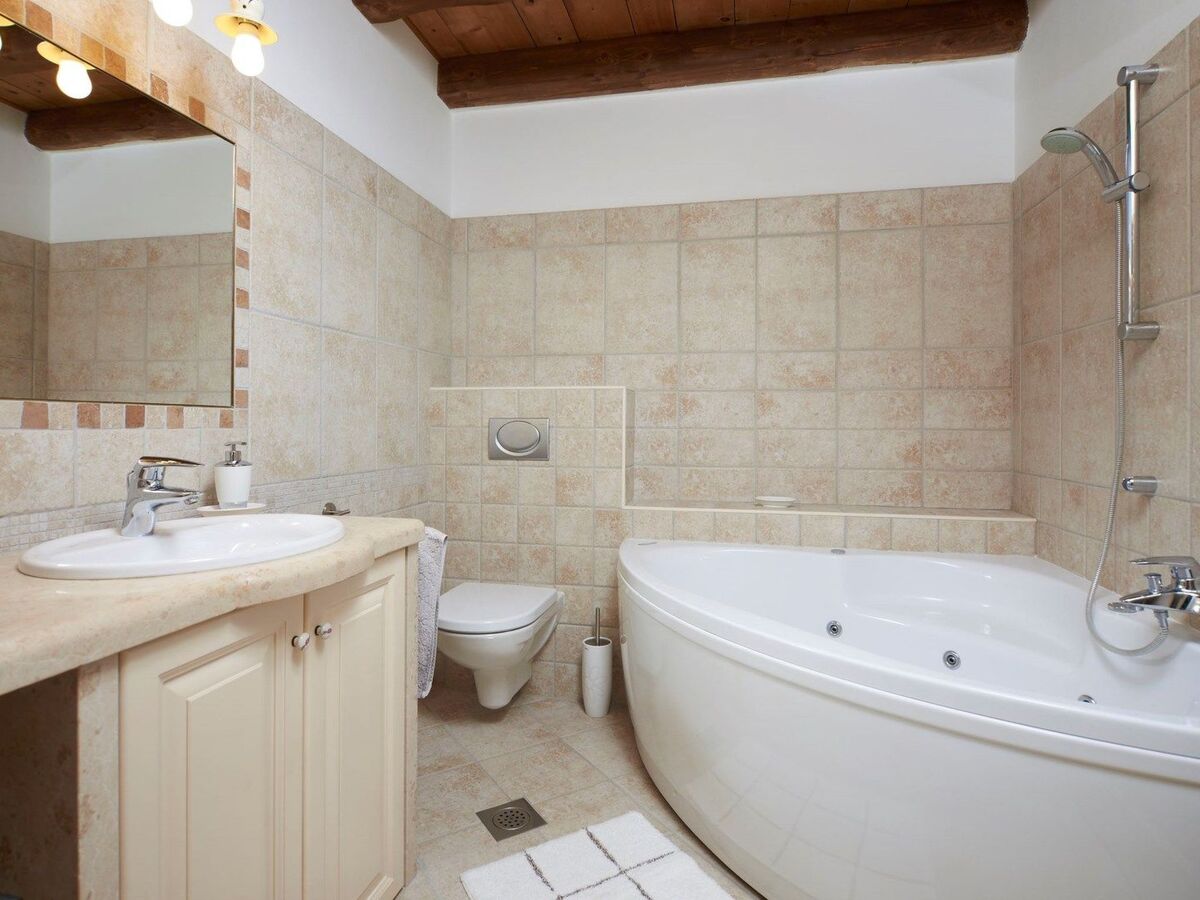 Villa Sujevic, piscine intérieure à Motovun - Photo 43