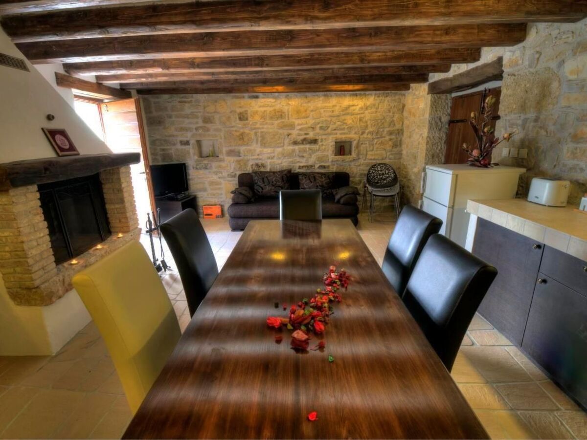 Maison Steinhaus Kotli à Buzet, près du Mirna - Photo 9