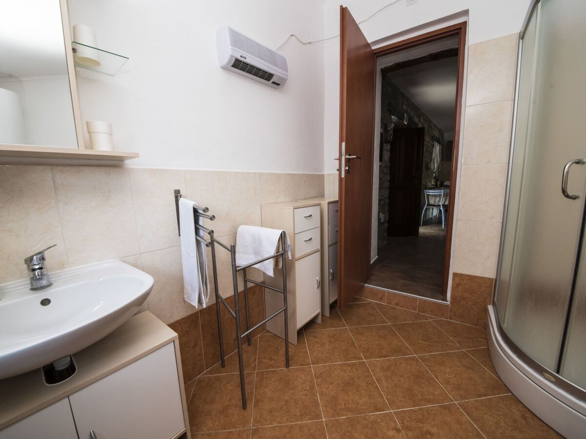 Maison en pierre avec piscine privée à Buzet - Photo 24