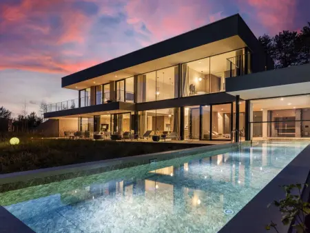 Villa L Istra : maison 4 chambres avec piscine chauffée