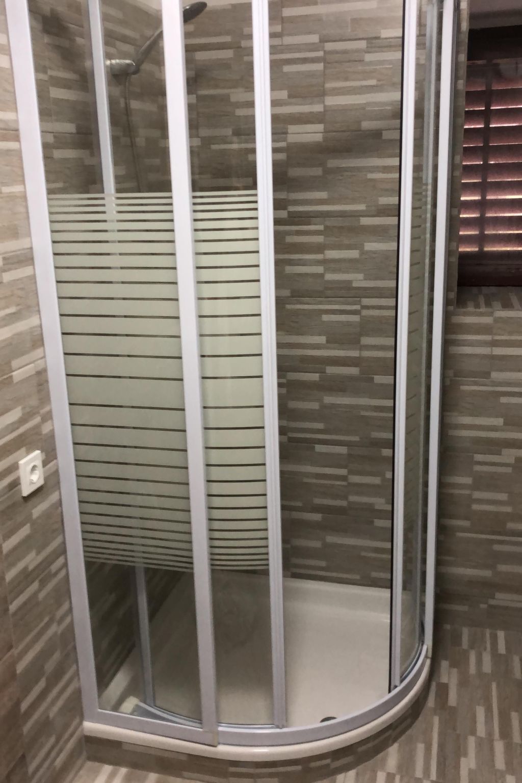 Maison avec cheminée à Roč, 4 chambres, 10 personnes - Photo 3