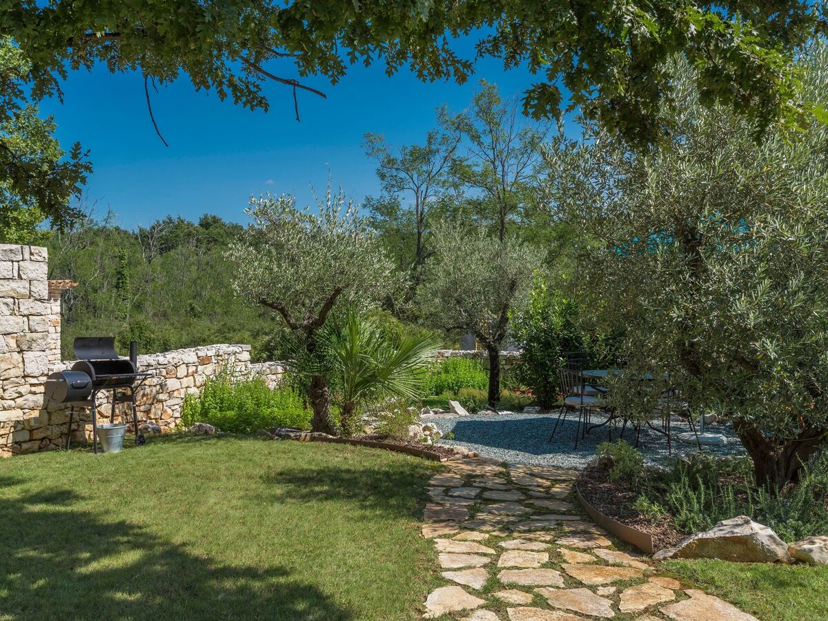 Villa Lipica – Maison 6 chambres, piscine et jacuzzi - Photo 8