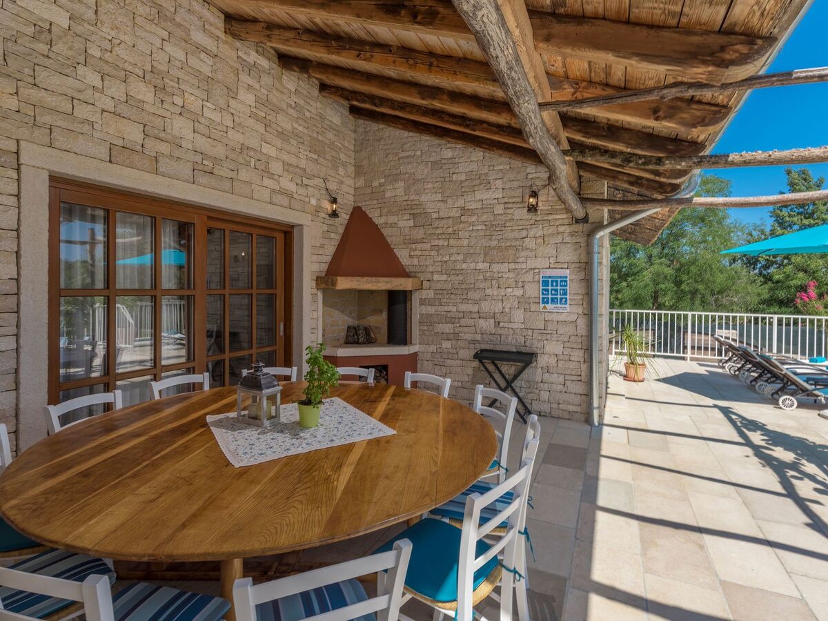 Villa Lipica – Maison 6 chambres, piscine et jacuzzi - Photo 12