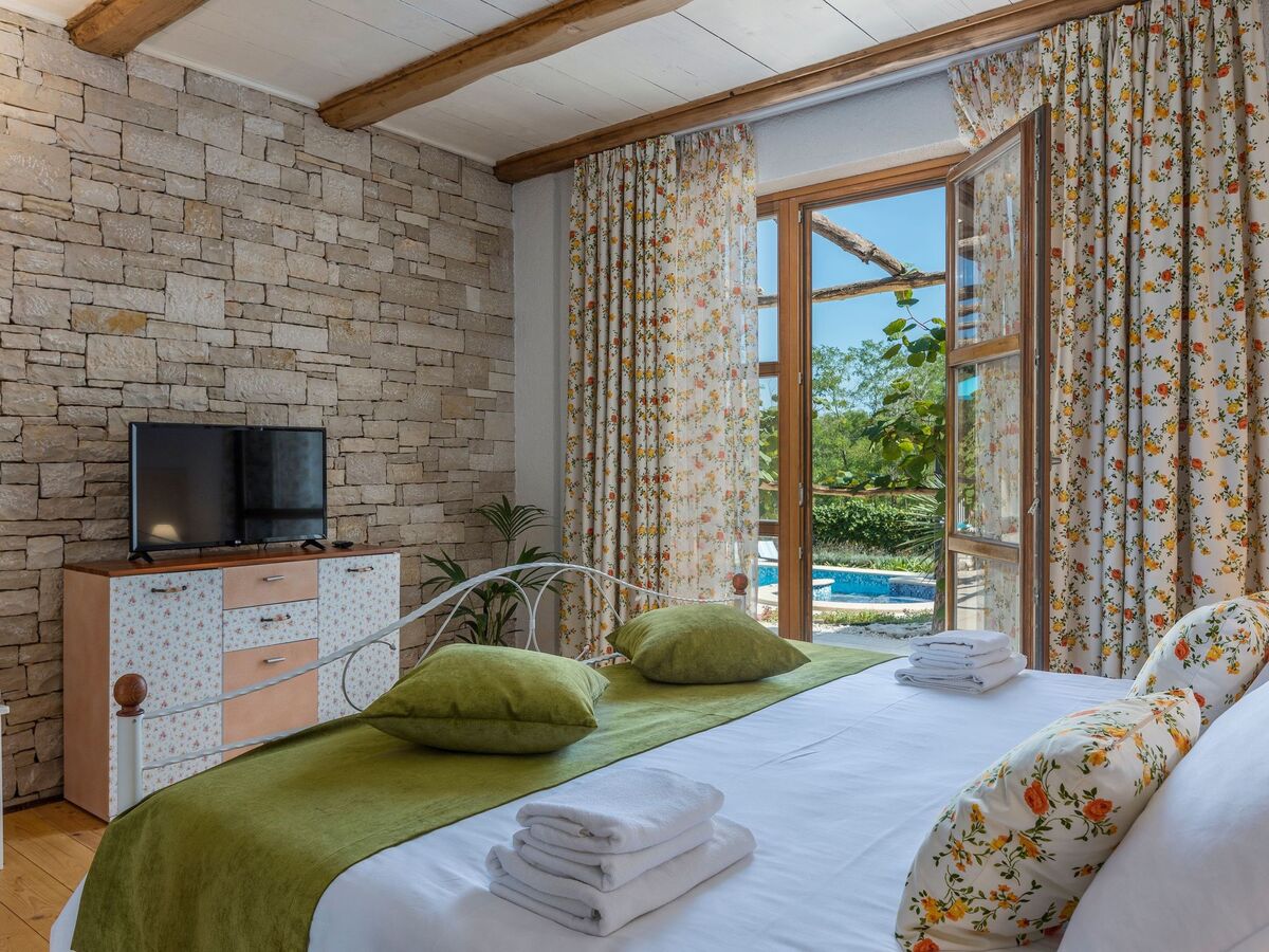 Villa Lipica – Maison 6 chambres, piscine et jacuzzi - Photo 25
