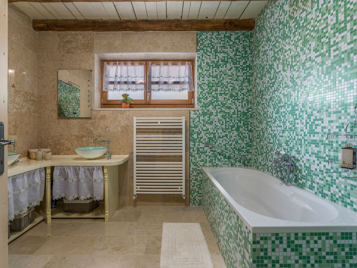 Villa Lipica – Maison 6 chambres, piscine et jacuzzi - Photo 26