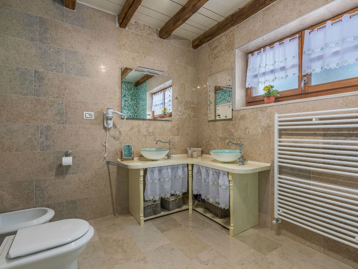 Villa Lipica – Maison 6 chambres, piscine et jacuzzi - Photo 27